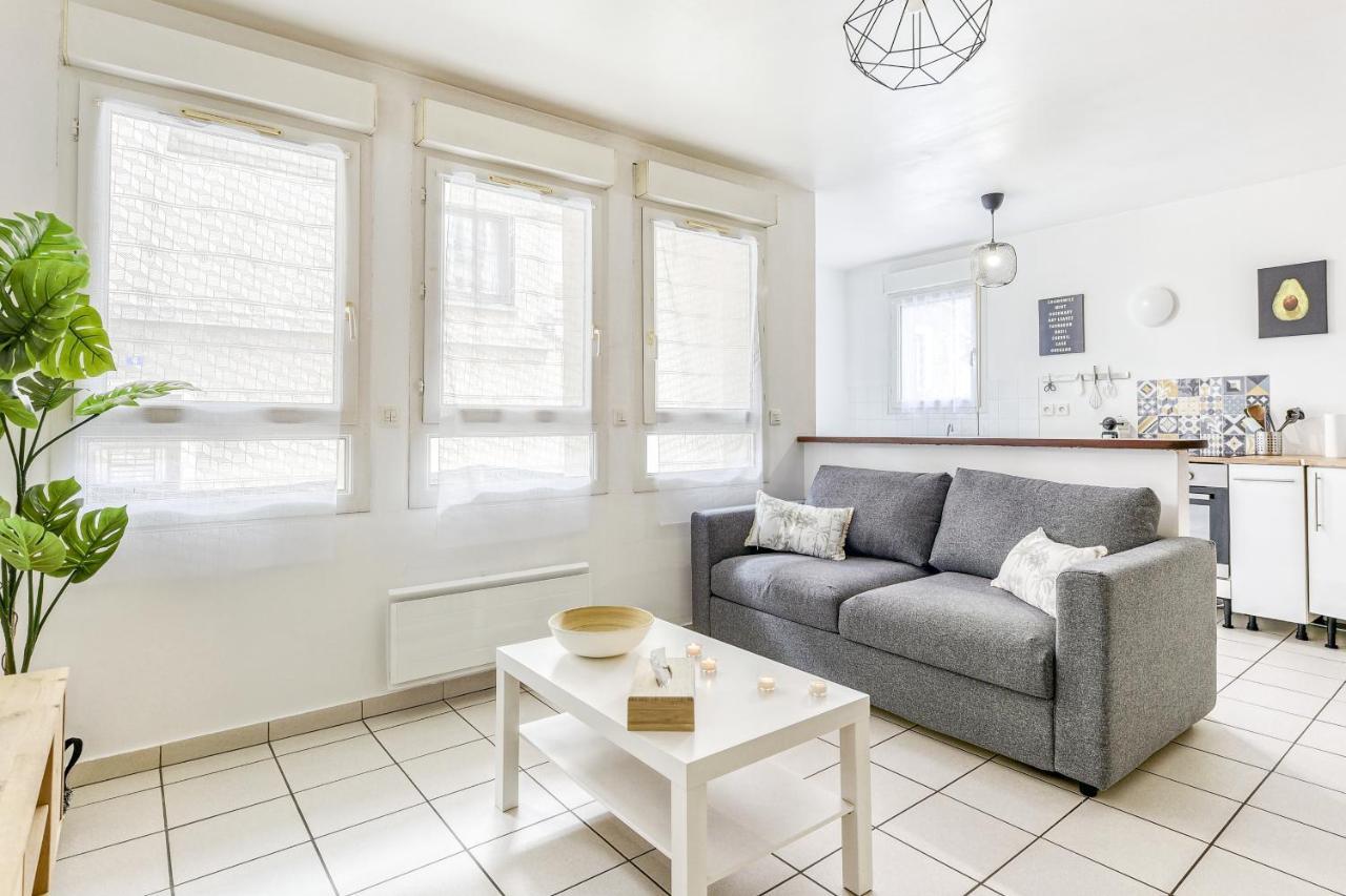 Appart'Hotel Versailles Saint Cyr L'Ecole - Gare Sncf A 100M Et Parking Prive Luaran gambar
